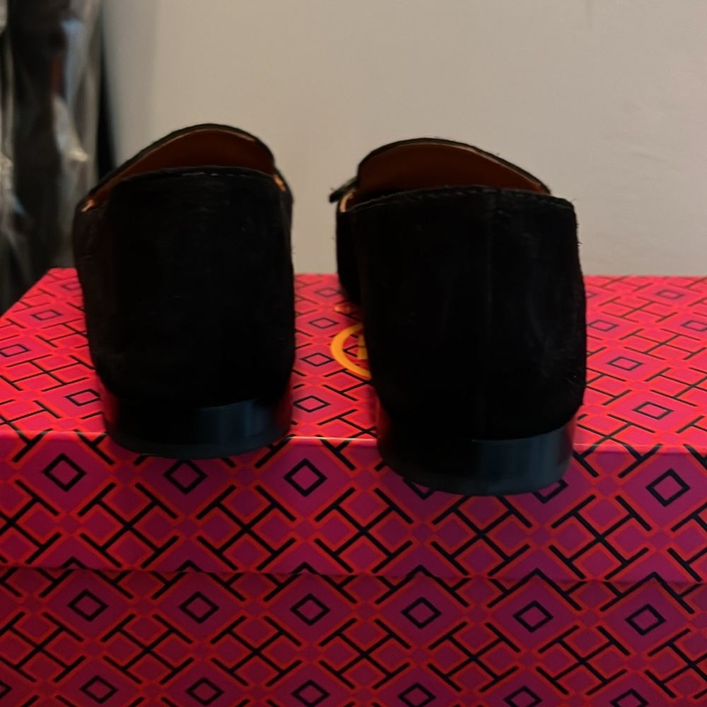 Tory Burch Suede Mocasines - Picture 3 of 7